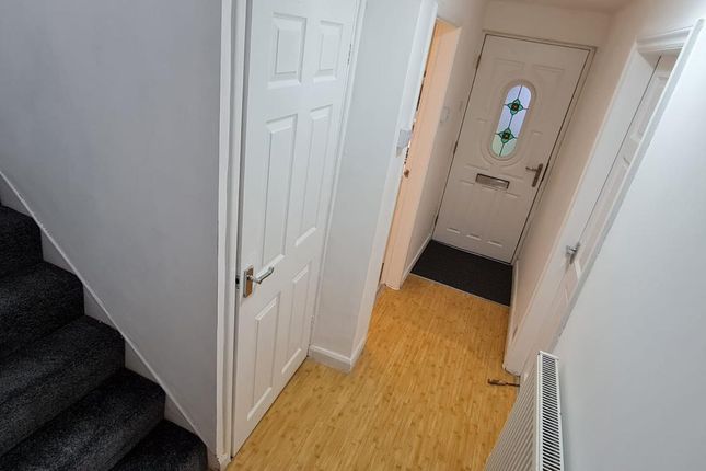 63, Derry Close, Birmingham photo 4