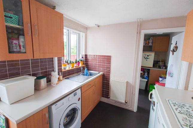 Terraced house for sale in Transit Road, Newhaven