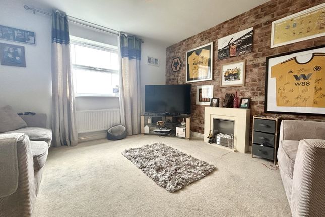 53, Goodrich Mews, Upper Gornal photo 2
