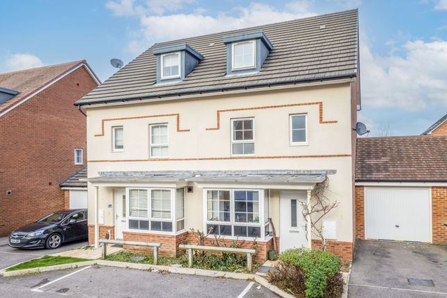 Thumbnail Semi-detached house for sale in Bedivere Road, Crawley