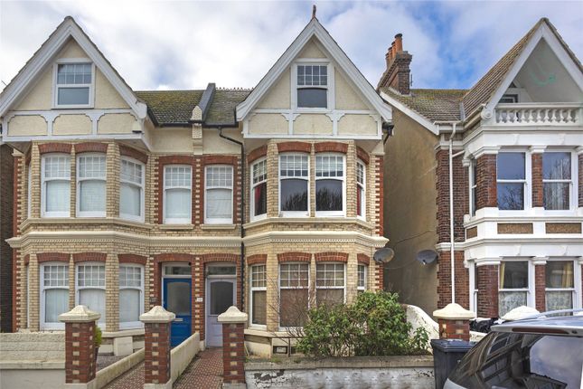 Thumbnail Flat to rent in St. Leonards Road, Hove, East Sussex