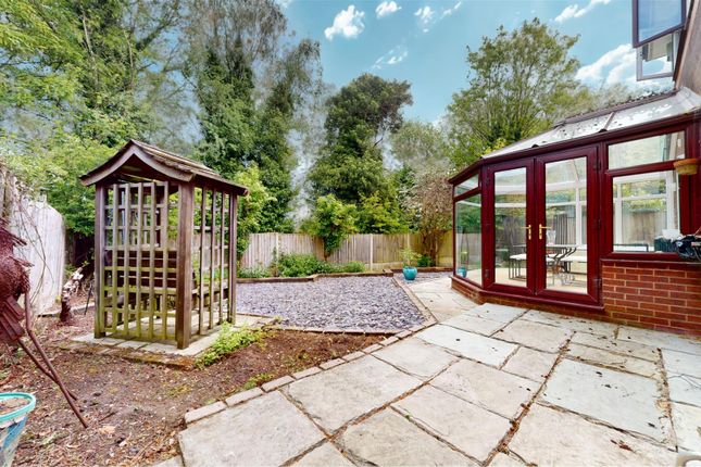 69, Parklands, Rainford photo 2