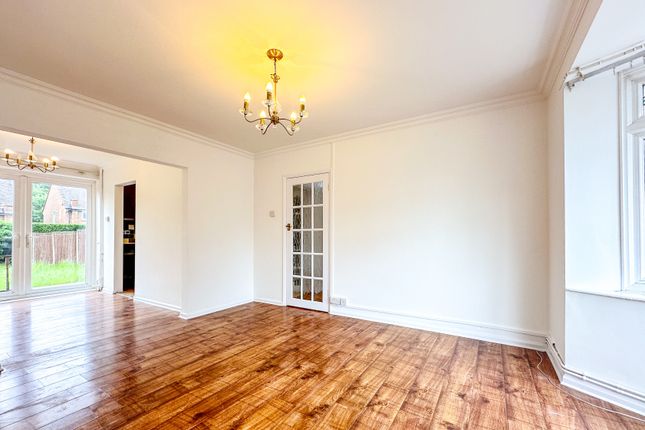 Sheepcot Lane, Watford photo 3