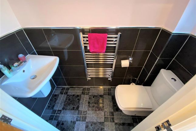 11, Birchtrees Croft, Birmingham photo 3