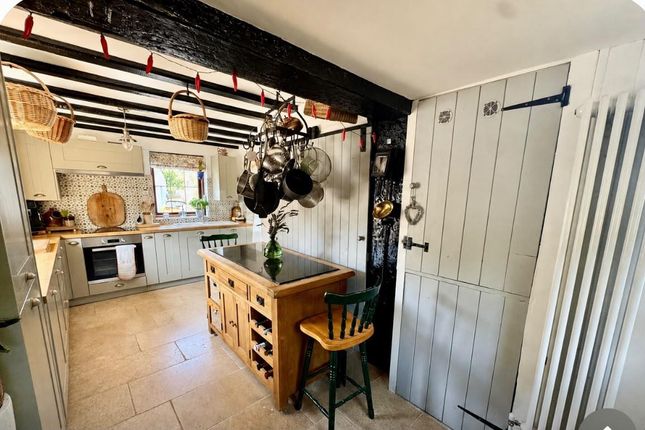 Folly Cottage, 11, Greens Lane, Swindon photo 4
