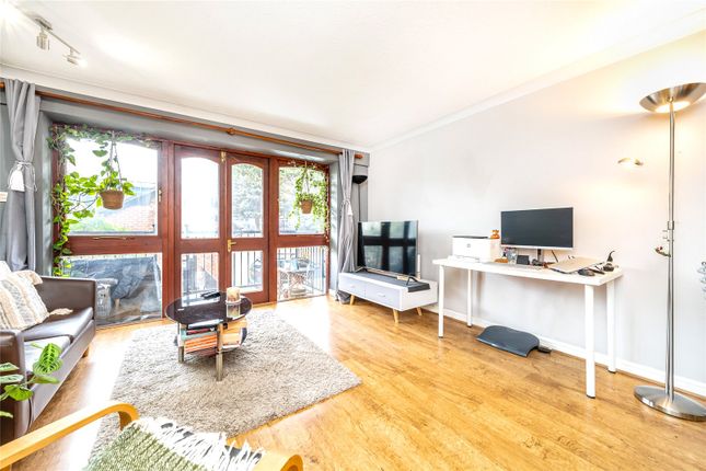 Flat 3, George Leybourne House,, Fletcher Street, London photo 4