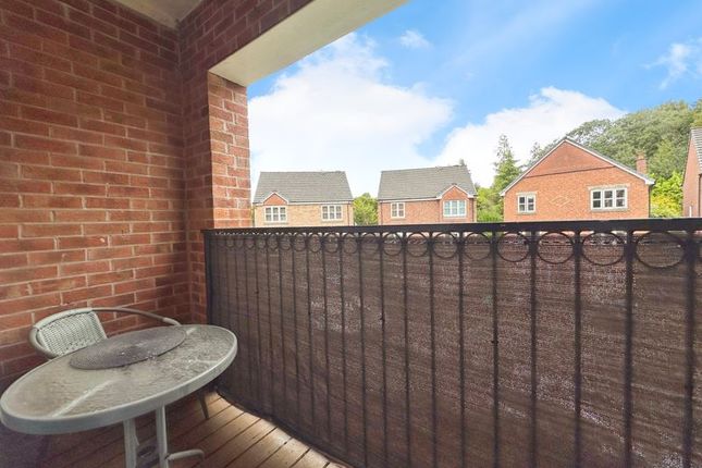 95, Kingsbury Close, Bury photo 2