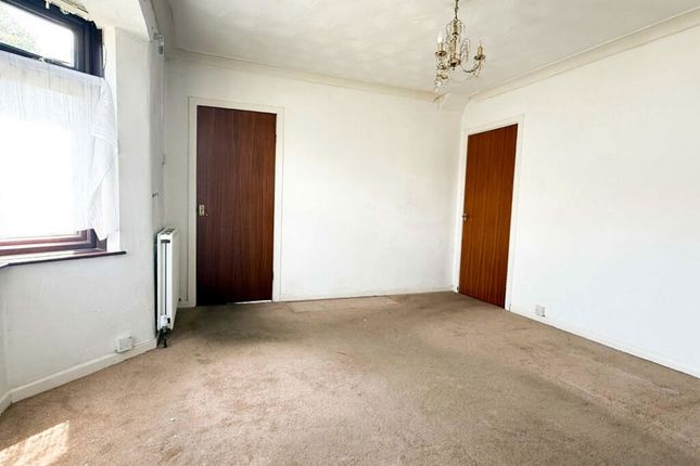 28, Welstead Avenue, Nottingham photo 3