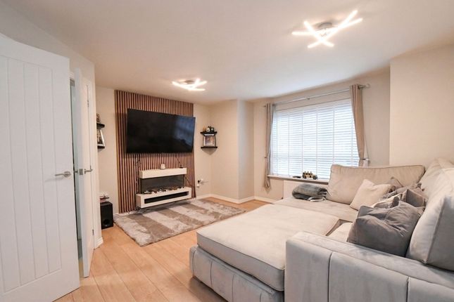 4 Hatherton Court, Manchester photo 3