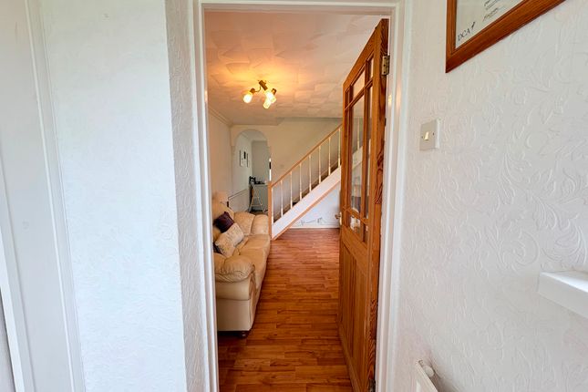 79 The Woodlands, Bridgend photo 3