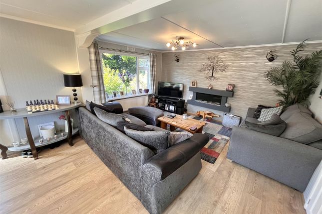 8 Willow Close, Lindow Court Park, Mobberley photo 4