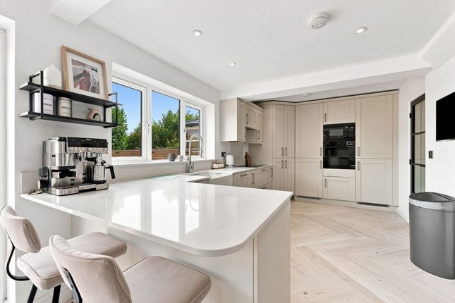 78 Bartle Road, Sheffield photo 2