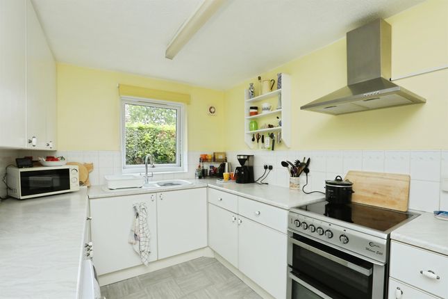 6, Goodrick Place, Swaffham photo 4