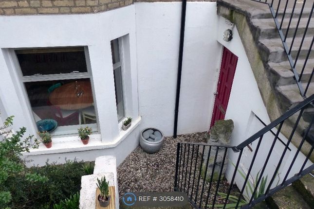 A Grosvenor Avenue, Newington Green, London photo 3