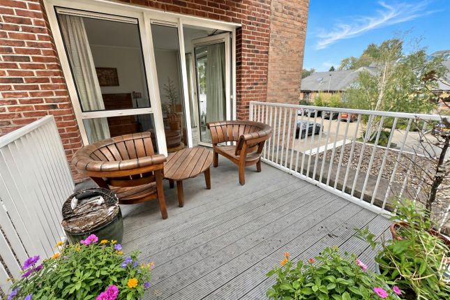Apartment 20, Chapelwood, Alderley Road, Wilmslow photo 2