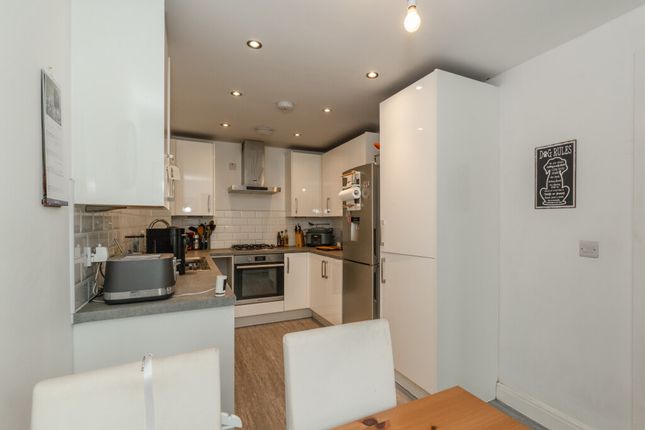 7, Hill Croft, Skipton photo 4