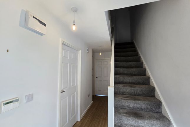 25, Heartwood Road, Manchester photo 2
