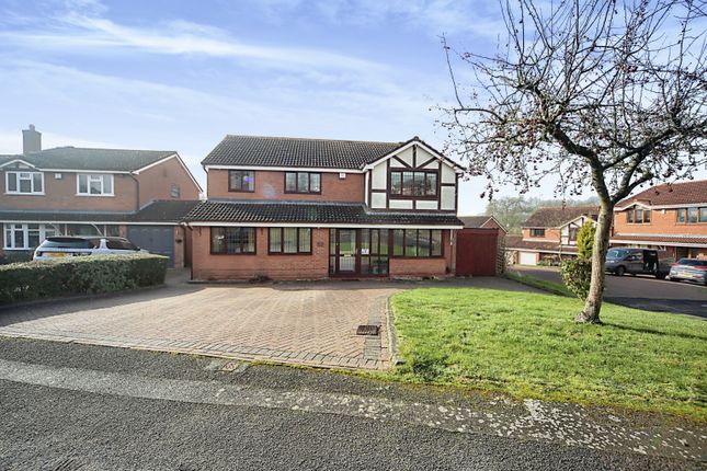 Thumbnail Detached house for sale in Hunt End Lane, Redditch
