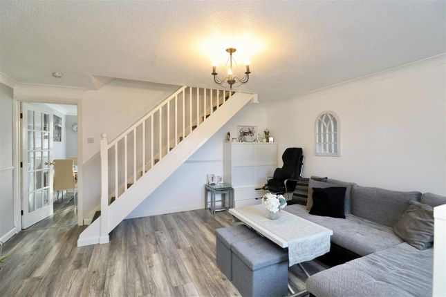 54, Blackburn Avenue, Brough photo 2