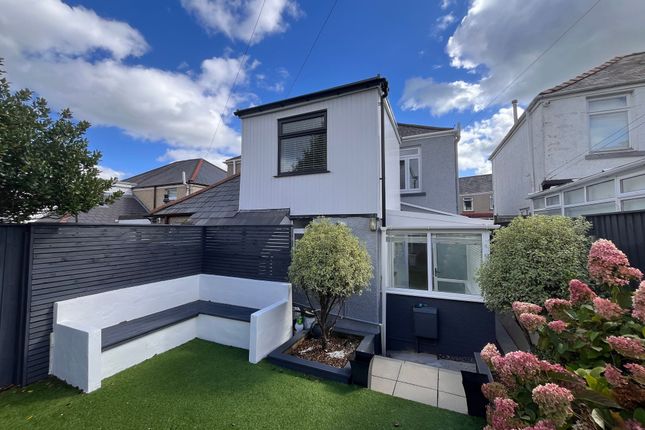 28 Walters Street, Swansea photo 2