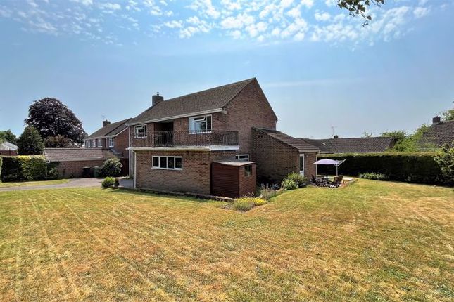 41, Monmouth Court, Chard photo 2