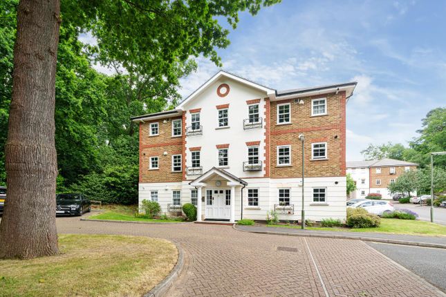 Thumbnail Property to rent in Markham Court, Camberley