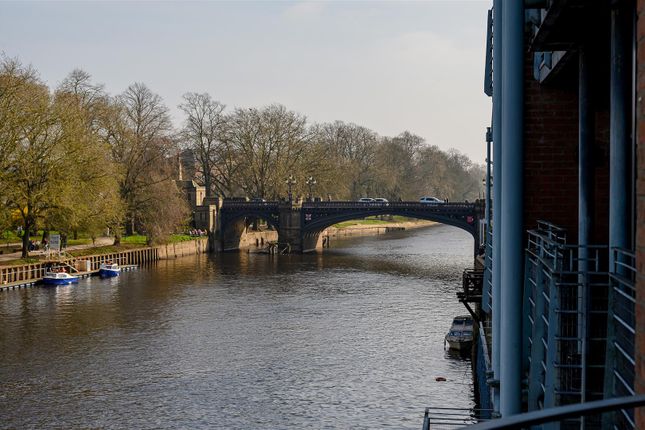2-bed flat on 8 Emperors Wharf, Skeldergate, York, £550,000