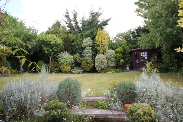 Wayside, Worple Road, South Leatherhead photo 2