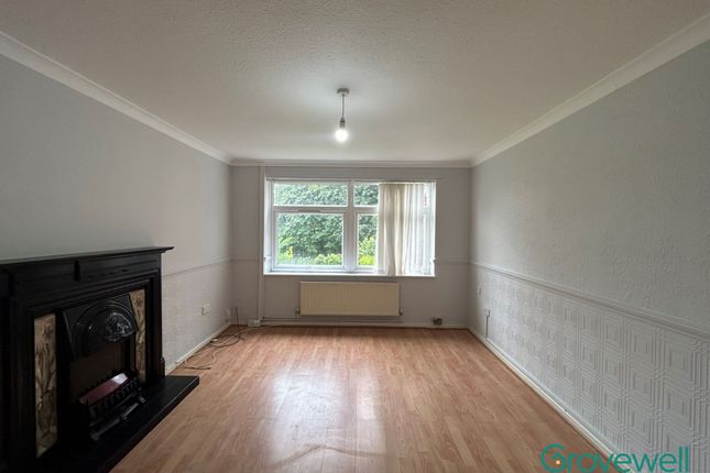 90 Park View, Oldham photo 3