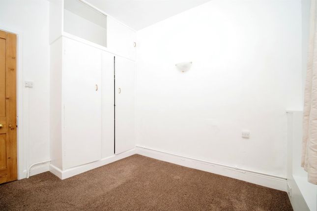 Flat for sale in West Mills Road, Dorchester