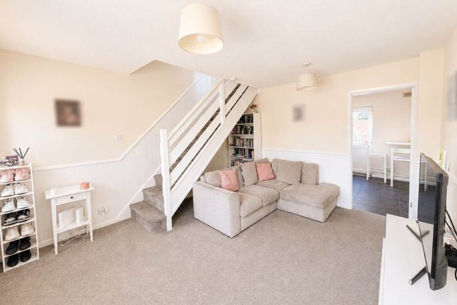 39, Appletree Court, Weston-super-Mare photo 4