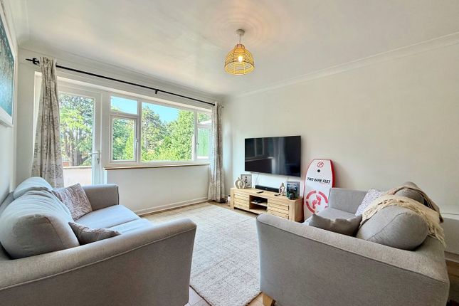 Flat 11, Sunbury Court, Westbourne photo 3