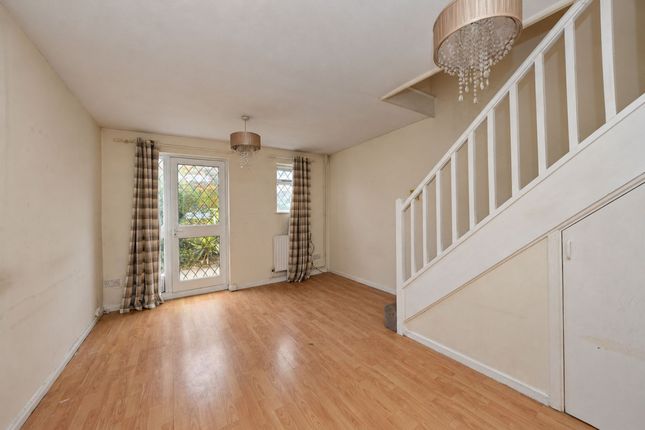 22 Bowmans Court, Hemel Hempstead photo 2