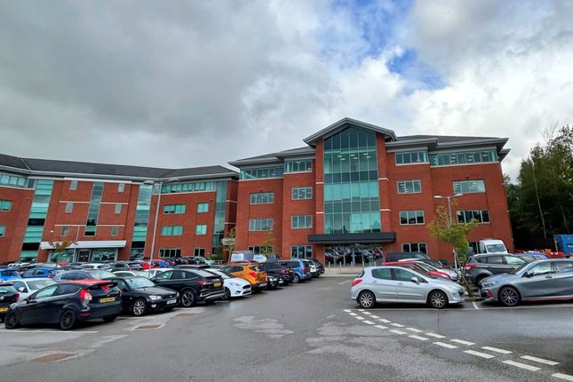 Office to let in Parklands, Bolton