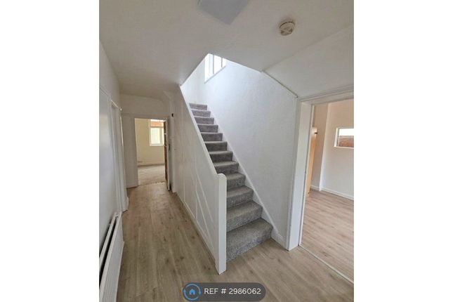 Pinner View, Harrow photo 3