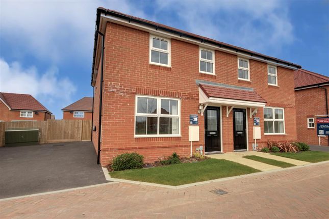 Thumbnail Semi-detached house for sale in Ecclesden Park, Angmering