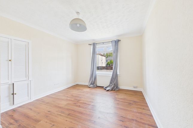 42, Ninians Terrace, Kilwinning photo 2