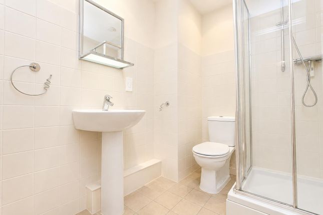 38 Velocity North, Leeds photo 5