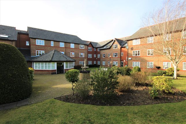 Thumbnail Flat for sale in Eastfield Road, Brentwood