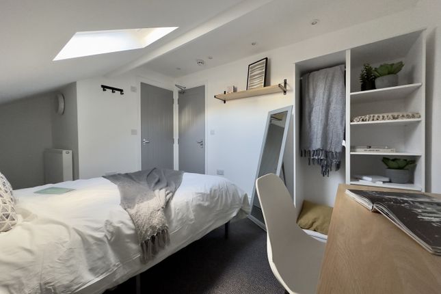 A Spacious And Inviting Large Double Bedroom With ...