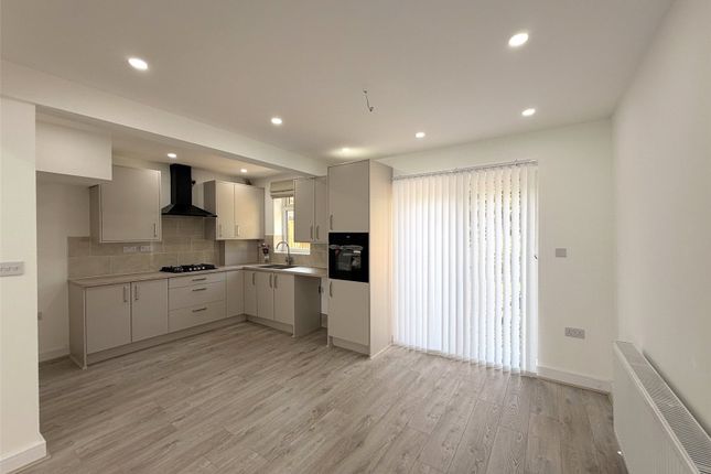 142, Green Acres Road, West Midlands photo 4