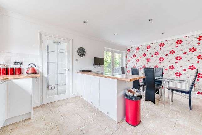 8, Lewis Drive, Diss photo 4