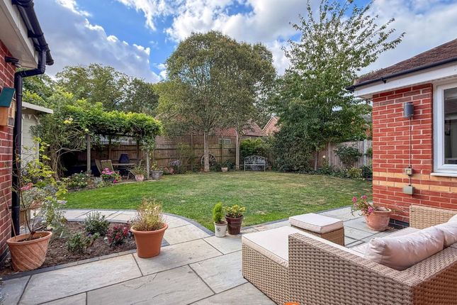 4 Rosefield Close, Newark photo 3