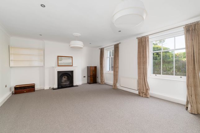 Garden Flat,, 7, Vanbrugh Terrace, London photo 3