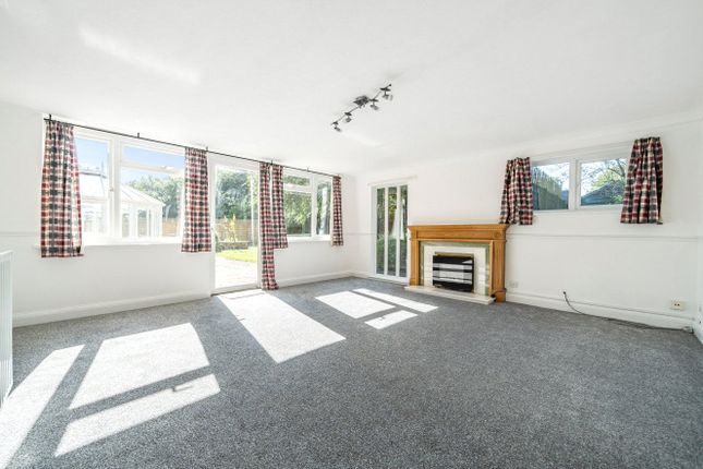 Detached house to rent in London Road, Holybourne, Hampshire