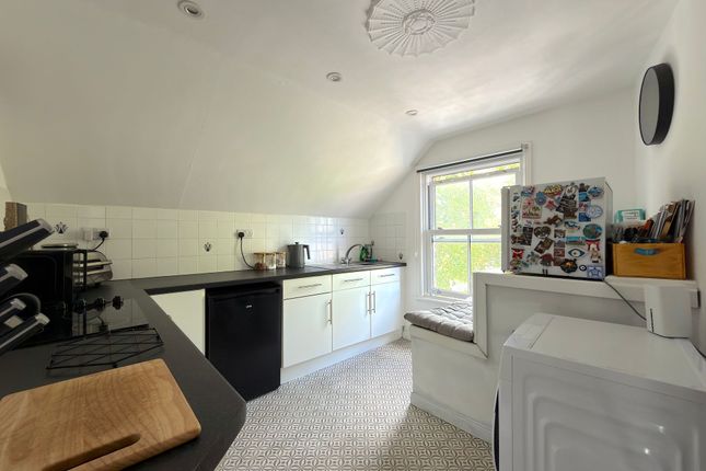 Flat 3, 14 East Street, Faversham photo 3