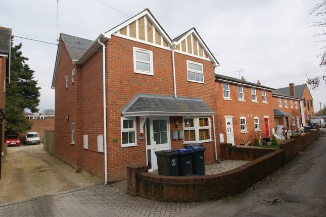 Flat to rent in Crown Lane, Ludgershall