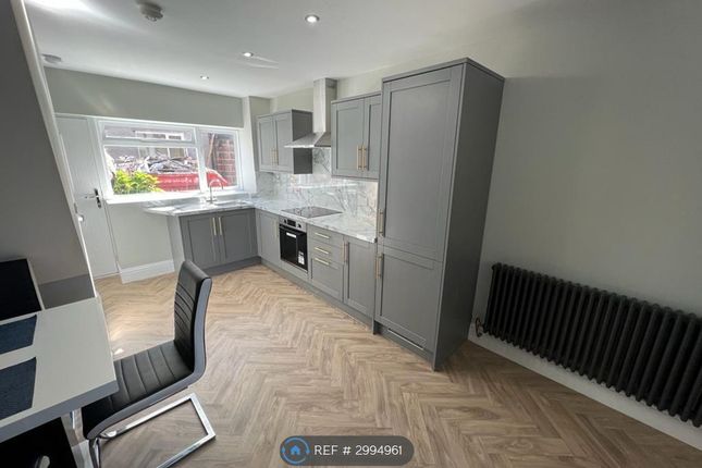 1-bed flat on Flat, Eastham House Eastham Village Road, Eastham, Wirral, £875/mo