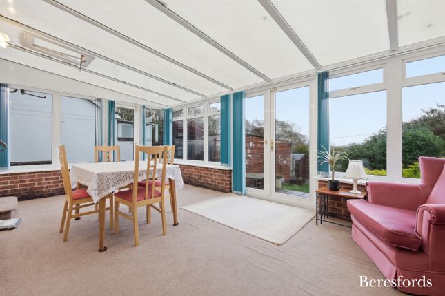 54, Highfield Road, Essex photo 3