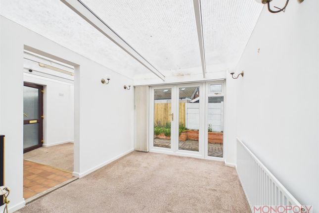 8, Crathie Place, Wrexham photo 3
